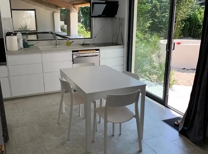 Terre De Lumiere 3 Apartman