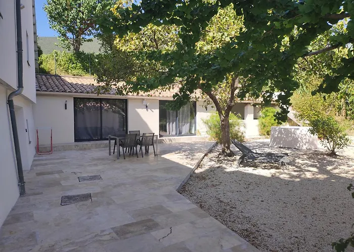 Apartman Terre De Lumiere 3 *